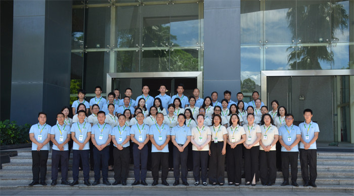 廣東博皓復合材料有限公司服務(wù)團隊大合影