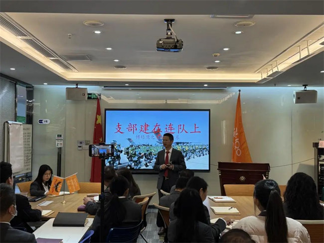 博皓賴董對&ldquo;支部建在連隊上---價值體系和組織體系&rdquo;進(jìn)行宣講